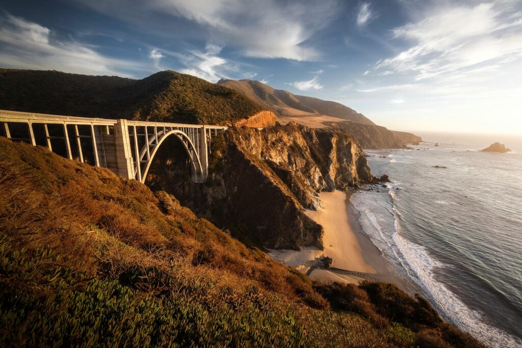 Puente-mar-montañas-california